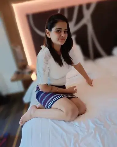 Escort Service In Mohanlalganj